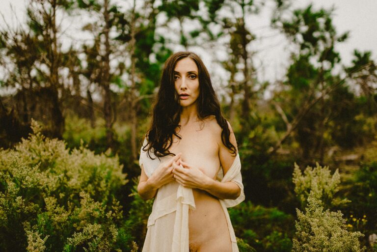 Anoush Anou Boudoir Session