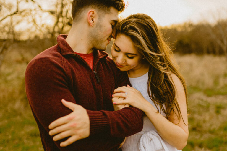 Delanie & Devin’s Phil Hardberger Park Engagement Photos